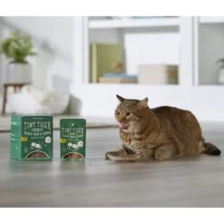 Tiny Tiger Chunks In Gravy Chicken Recipe Grain-Free Canned Cat Food & Tiny Tiger Lickables, Senior Formula, Tuna & Chicken Recipe, Bisque Cat Treat & Topper -PurePet Bites Shop 653110 PT8. AC SS1800 V1664898452