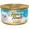 Fancy Feast Flaked Tuna Feast Wet Cat Food 2 Fancy Feast Flaked Tuna Feast Wet Cat Food -PurePet Bites Shop 76059 MAIN. AC SS1800 V1694021773